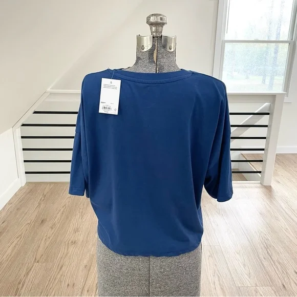 NWT M peace, love, unity, royal blue, short sleeve, oversize loose fit T-shirt - Picture 5 of 6